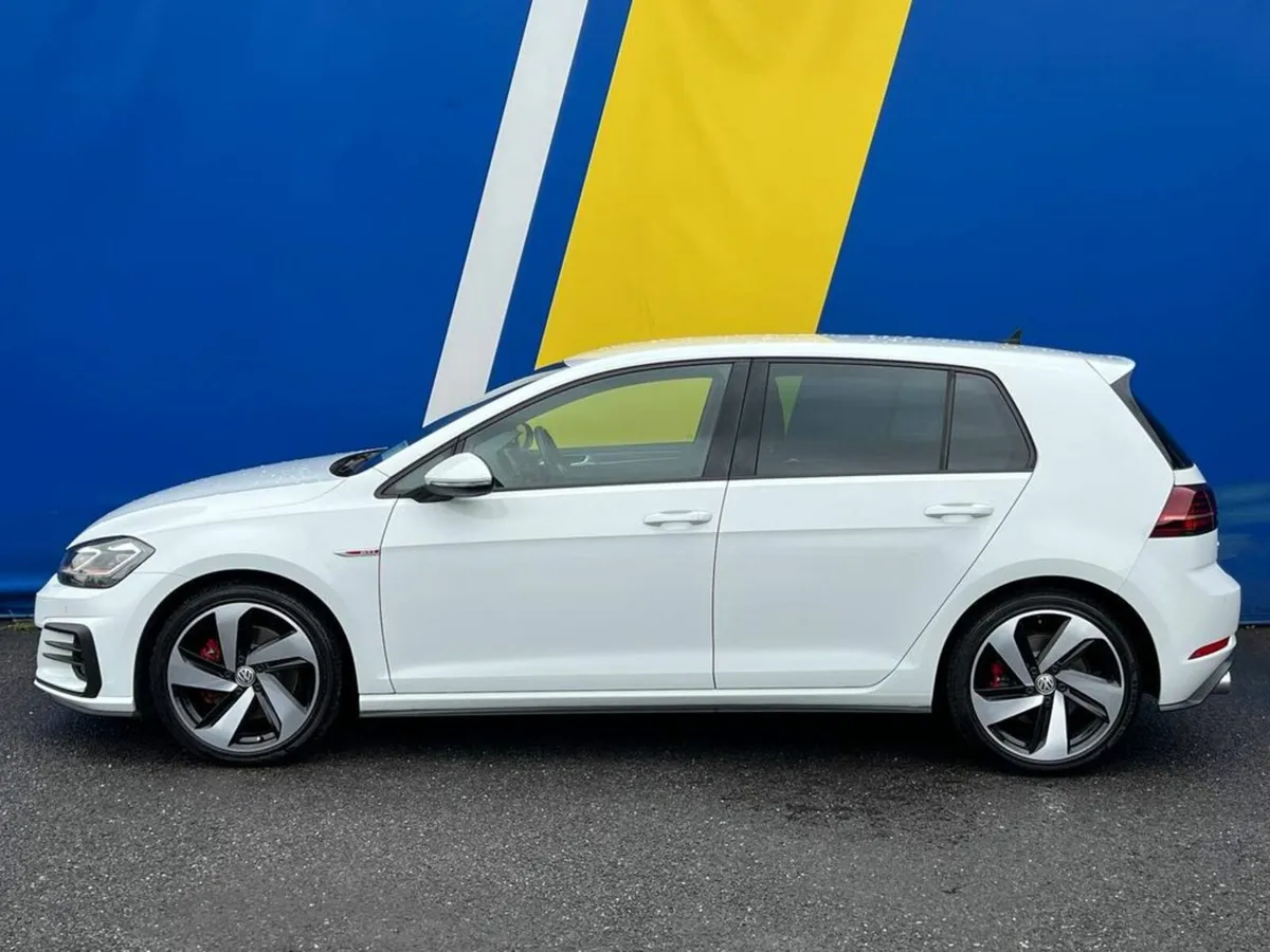 Volkswagen Golf GTI 2.0 TSI AUTO // DIGITAL CLUSTE - Image 3