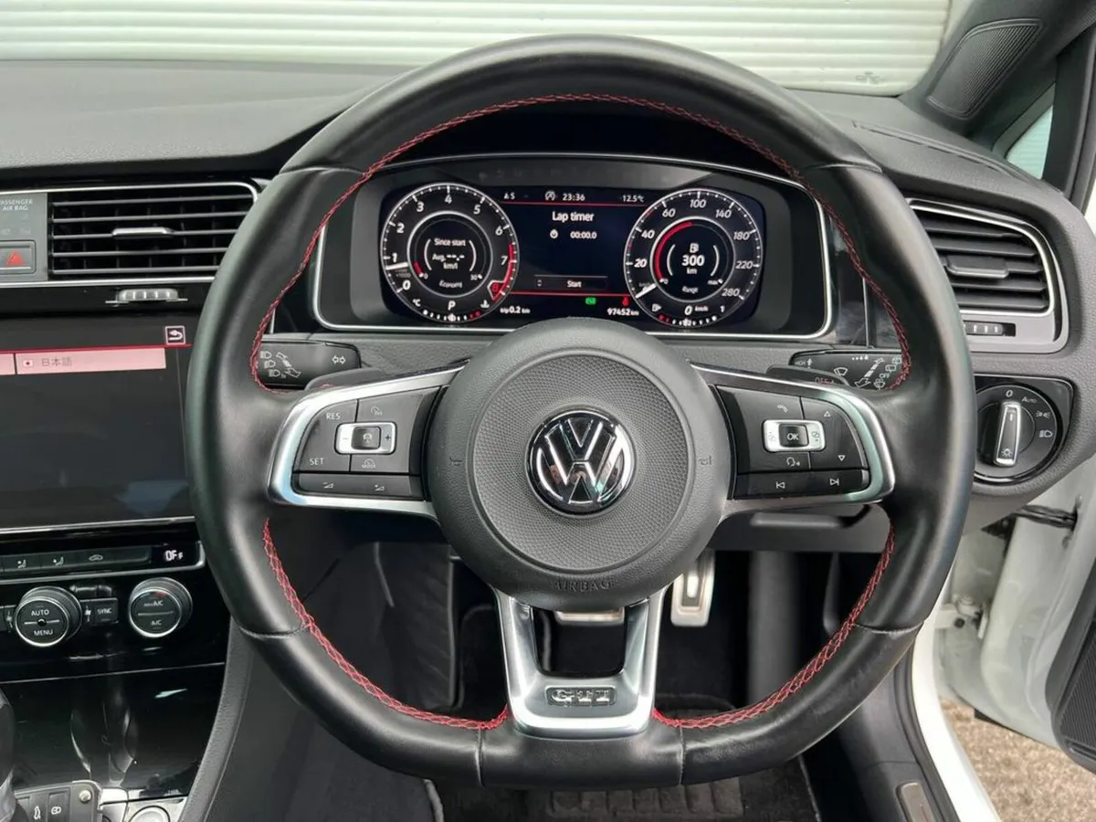 Volkswagen Golf GTI 2.0 TSI AUTO // DIGITAL CLUSTE - Image 4