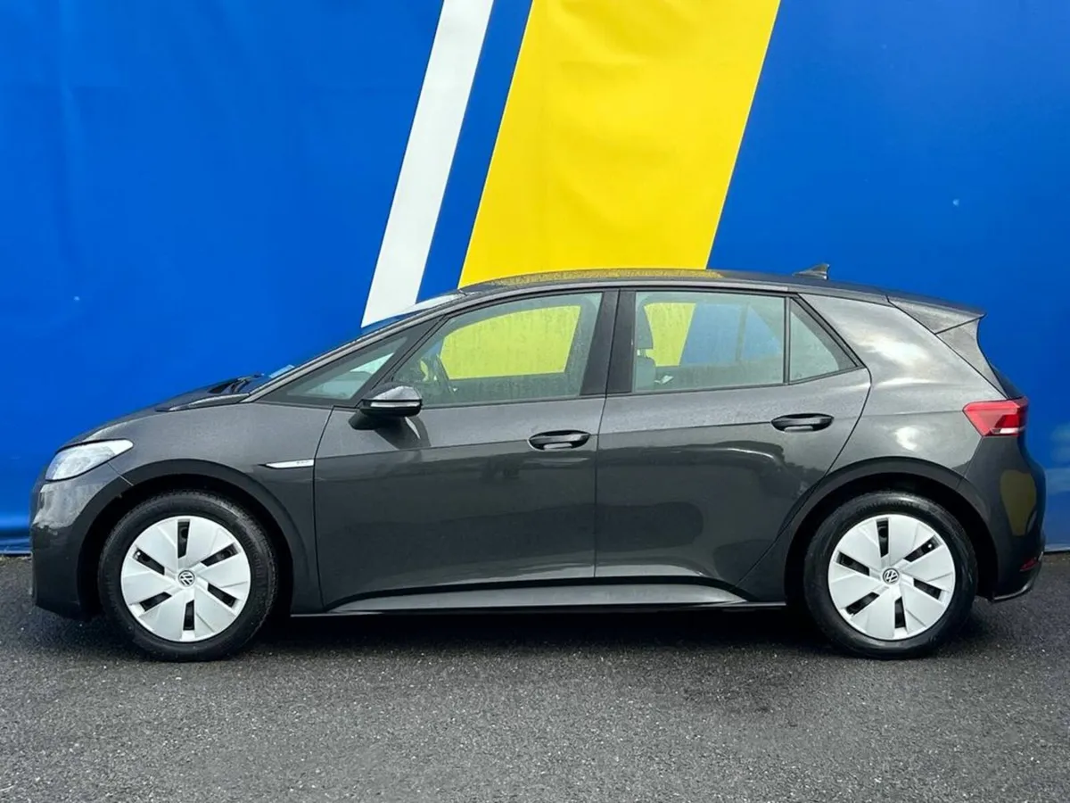 Volkswagen ID.3 LIFE 58KWH AUTO // APPLE CARPLAY/A - Image 3