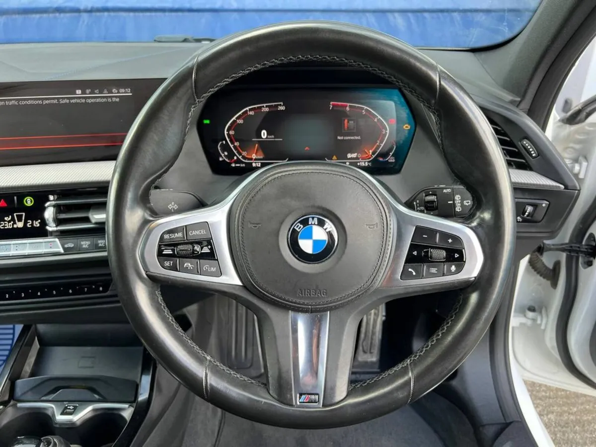 BMW 1-Series 118i M-SPORT 1.5 AUTO // PARKING SENS - Image 4