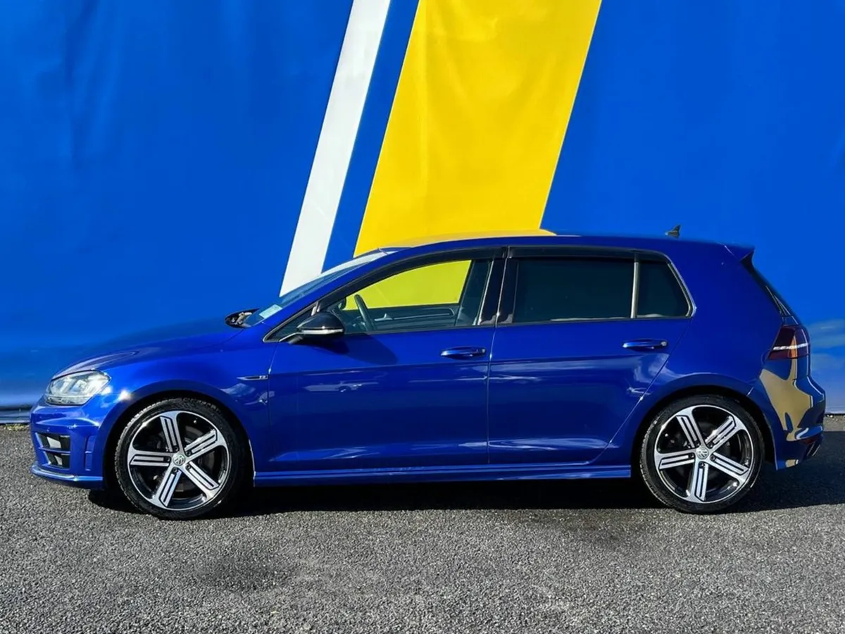 Volkswagen Golf R 4MOTION 2.0 TSI // SERVICE HISTO - Image 3
