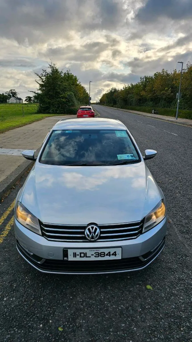 Volkswagen Passat - Image 2