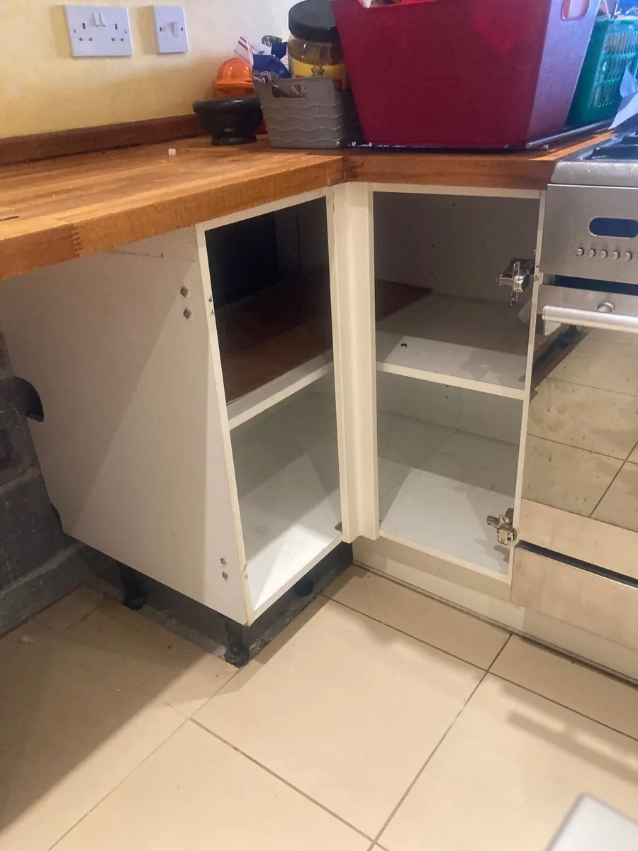 Kitchen Units For Sale - Image 3