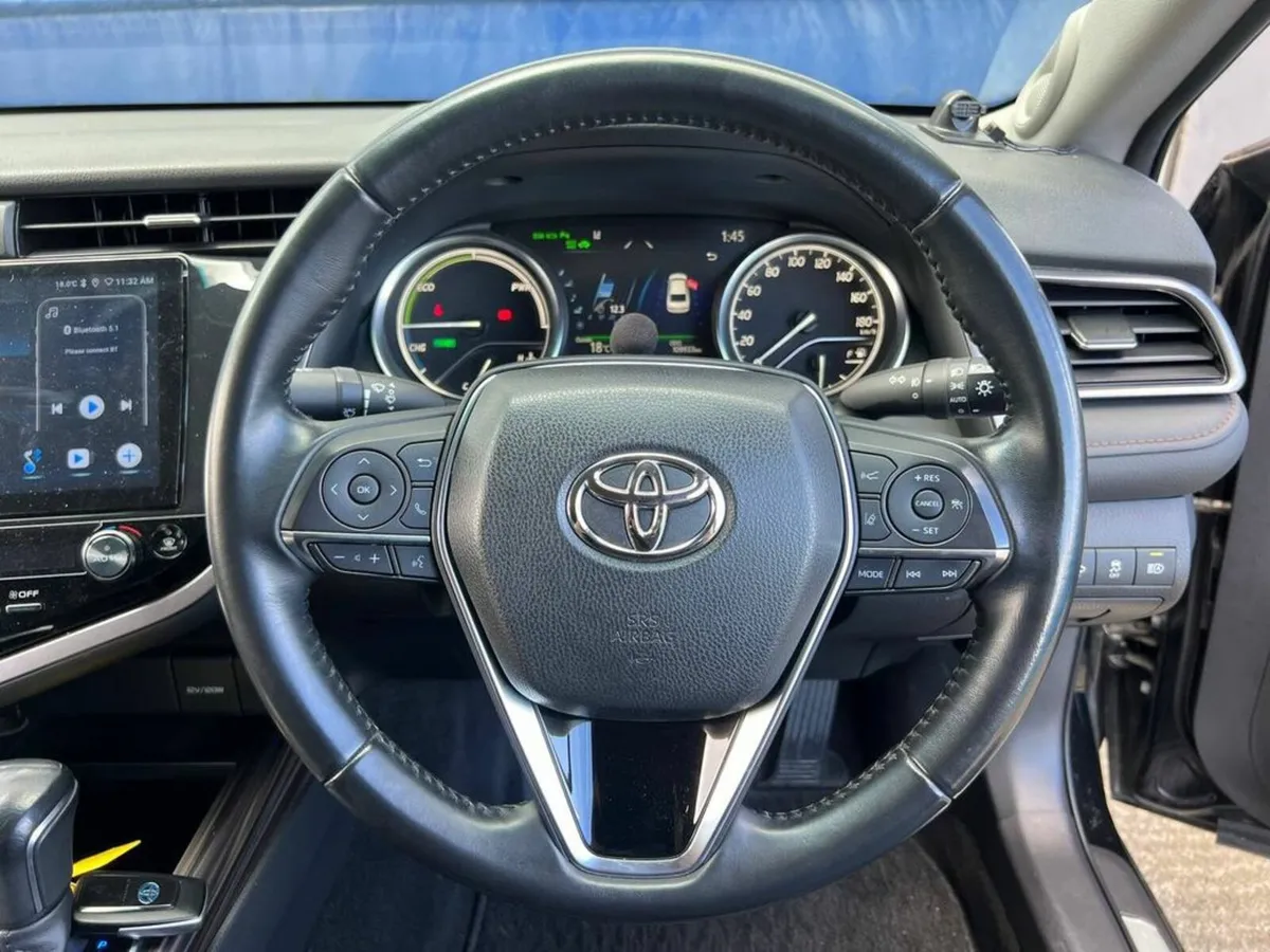 Toyota Camry G-LEATHER PACKAGE 2.5 HYBRID // VALID - Image 4