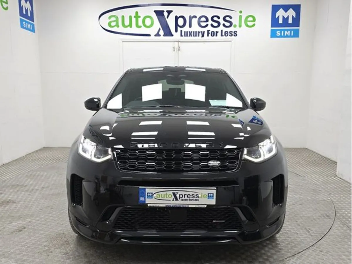 Land Rover Discovery Sport R-dynamic SE Plug in H - Image 3