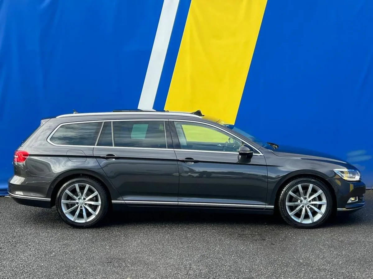 Volkswagen Passat VARIANT HIGHLINE 2.0 TDI AUTO // - Image 4