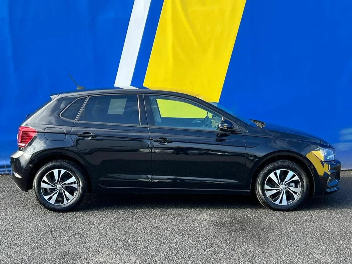 Volkswagen Polo COMFORTLINE 1.0 TSI AUTO // APPLE - Image 2