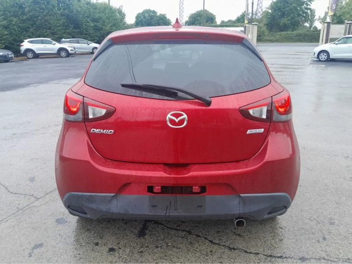 Mazda 2 1.2 Petrol Automatic 5 Door - Image 4