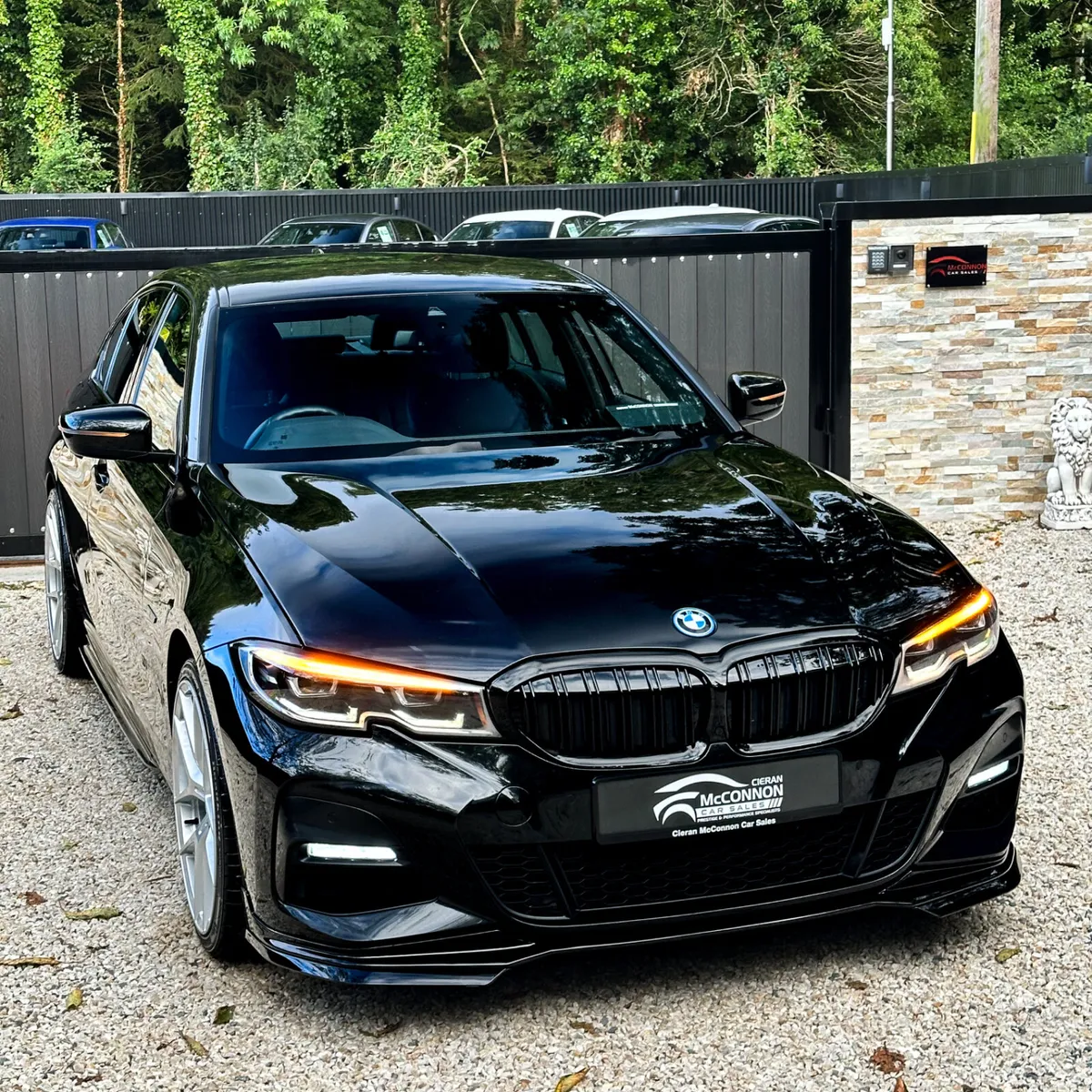 2021 (212)  BMW 330e M-SPORT 290BHP - Image 2