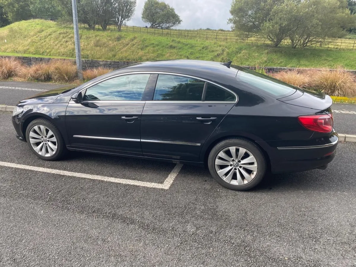 Volkswagen Passat 2012 - Image 4