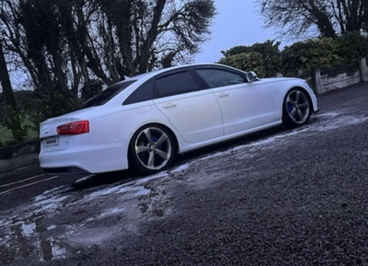 White A6 Audi - Image 2