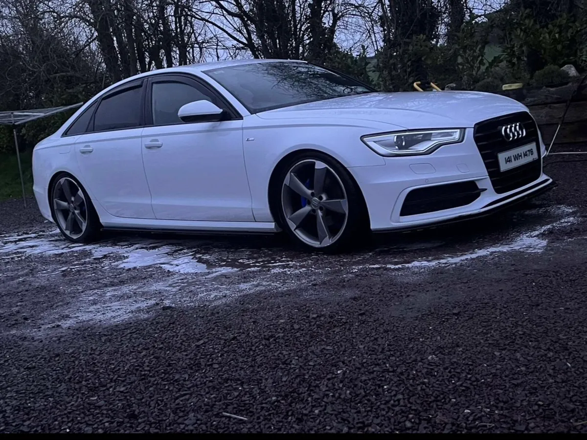White A6 Audi - Image 3