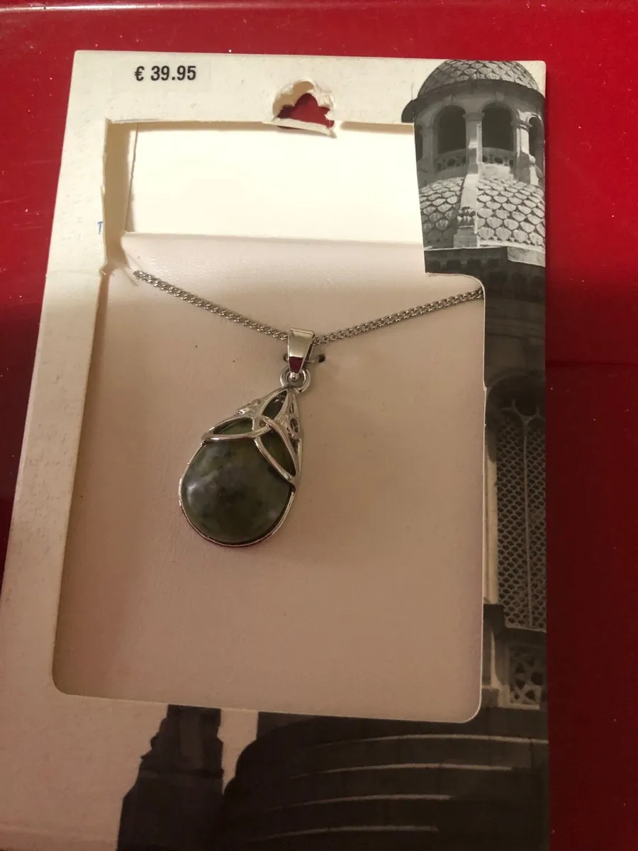 Ladies sliver necklace €25 - Image 4