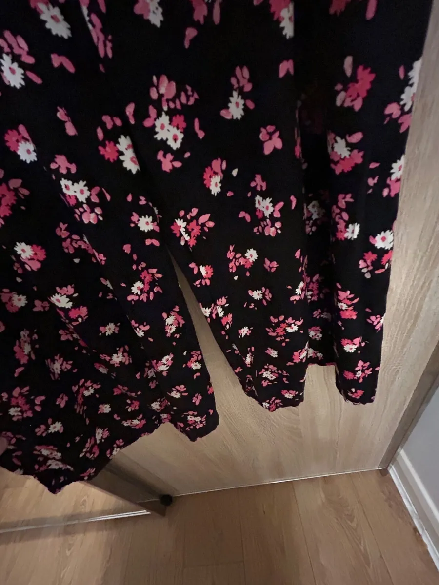 Women jumpsuit size uk12 - Image 2