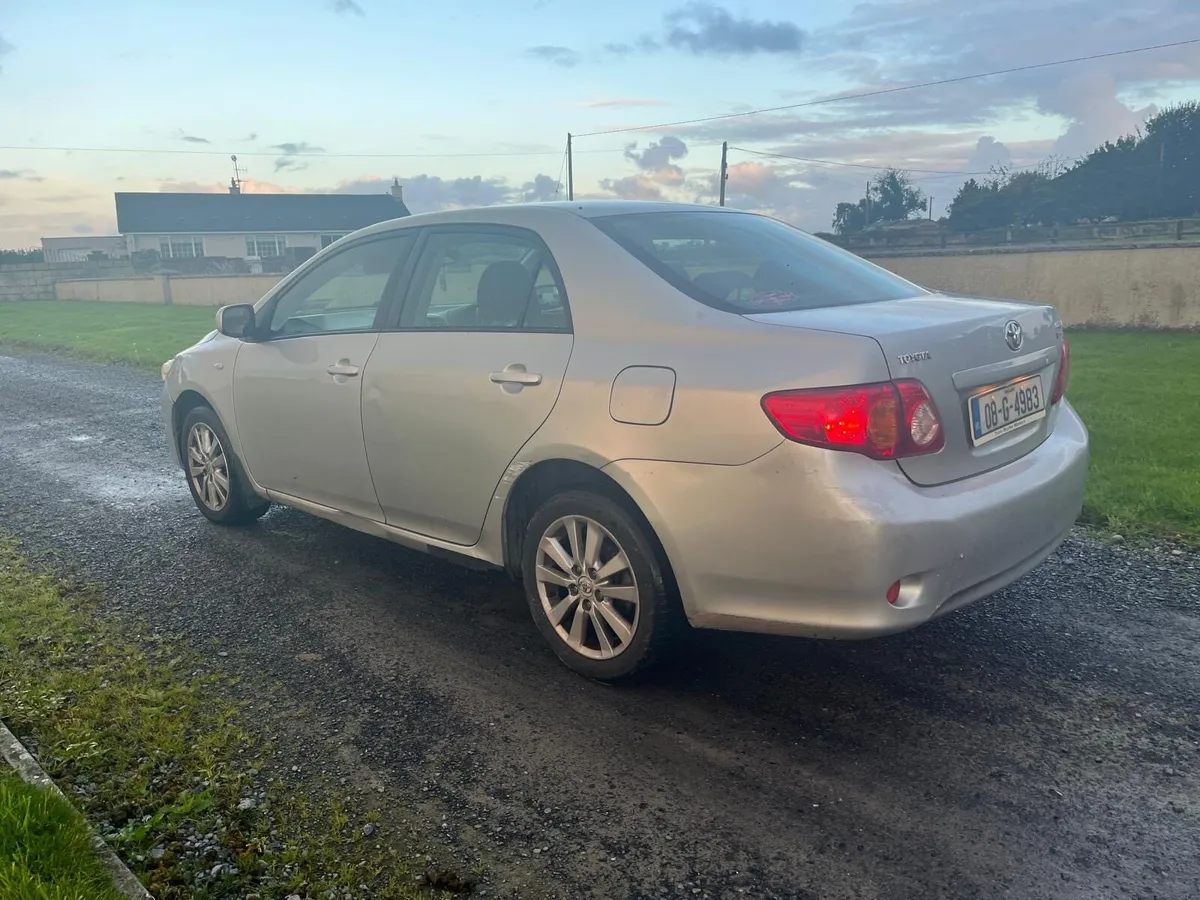 Toyota Corolla - Image 4