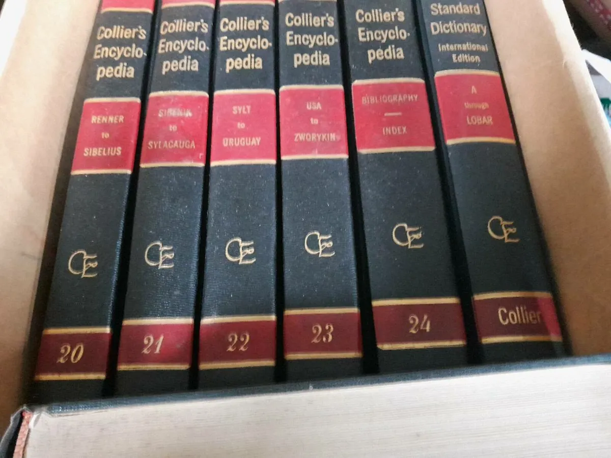 Encyclopedias - Image 3
