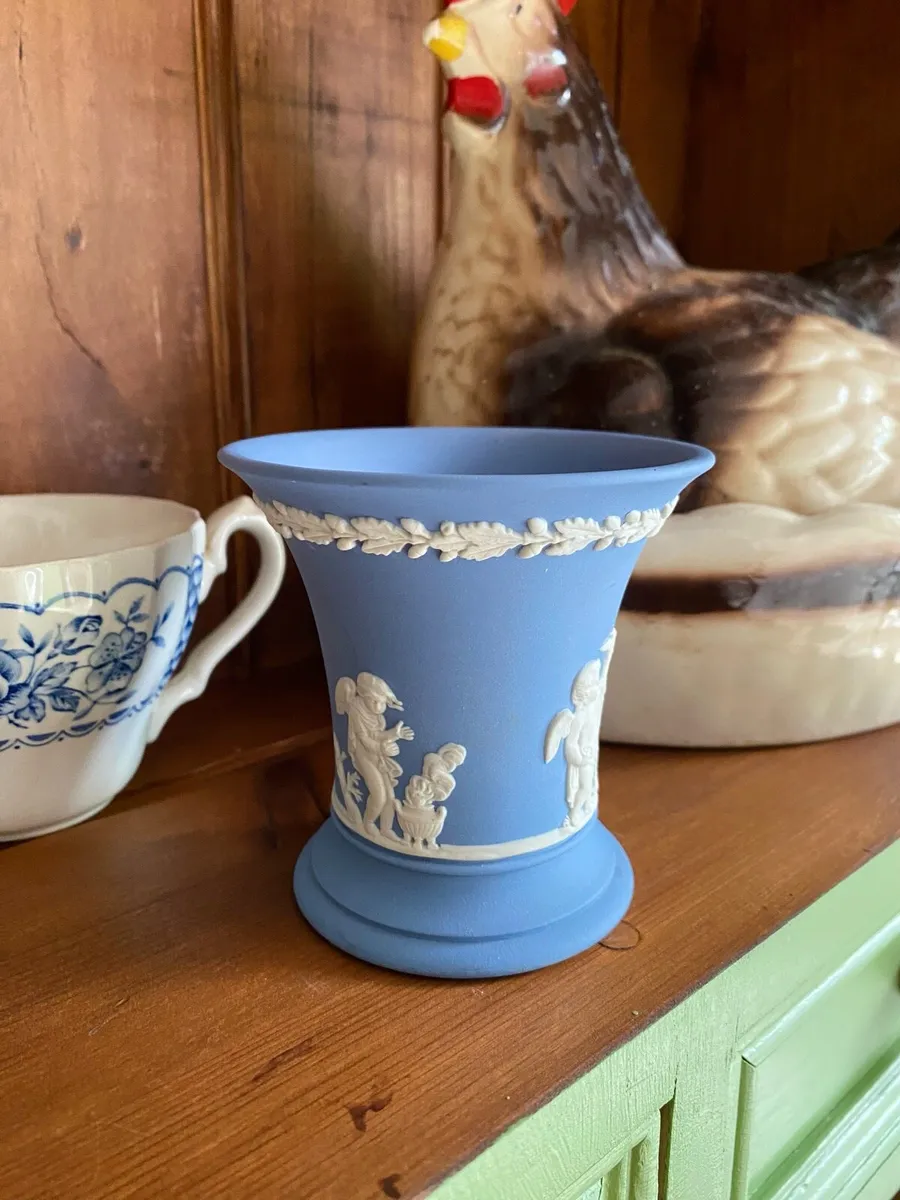 Vintage Wedgwood Jasperware Vase - Image 2