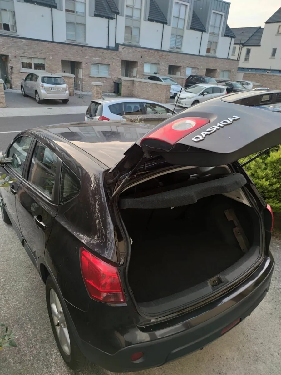 Nissan Qashqai 2010 - Image 4