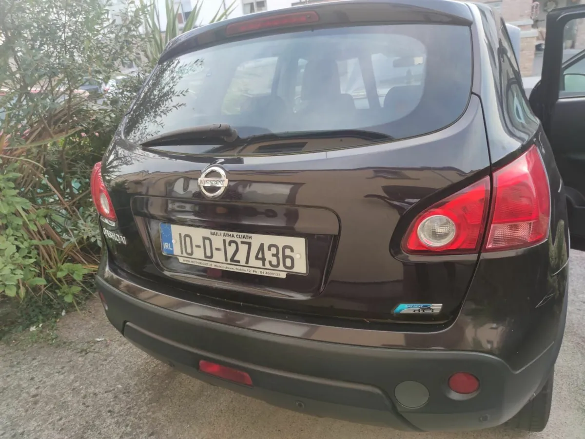 Nissan Qashqai 2010 - Image 2