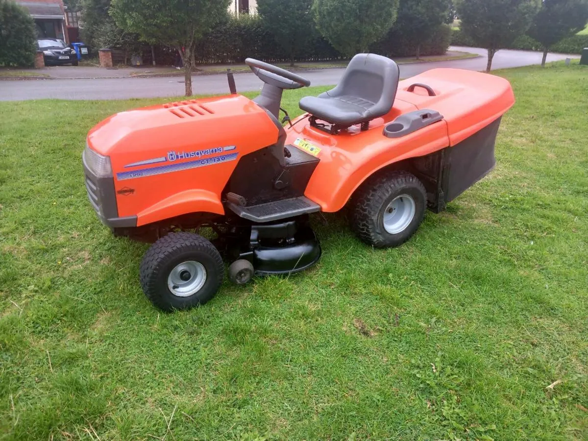 Ride on lawnmower - Image 2