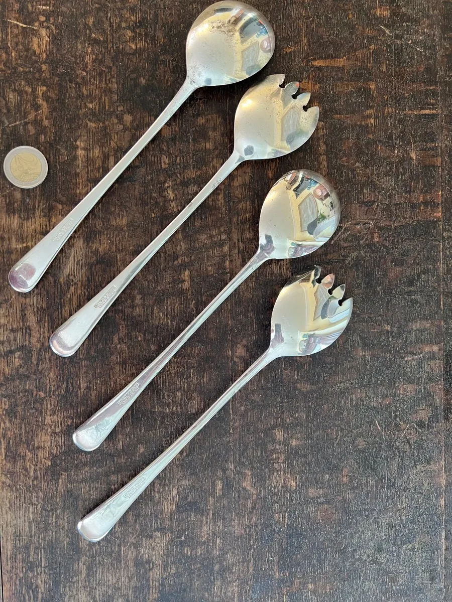 Set of Antique Sheffield Silverplated Servers - Image 2