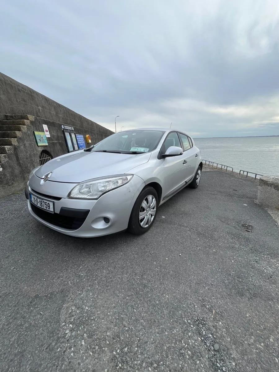 Renault Megane 2011 - Image 1