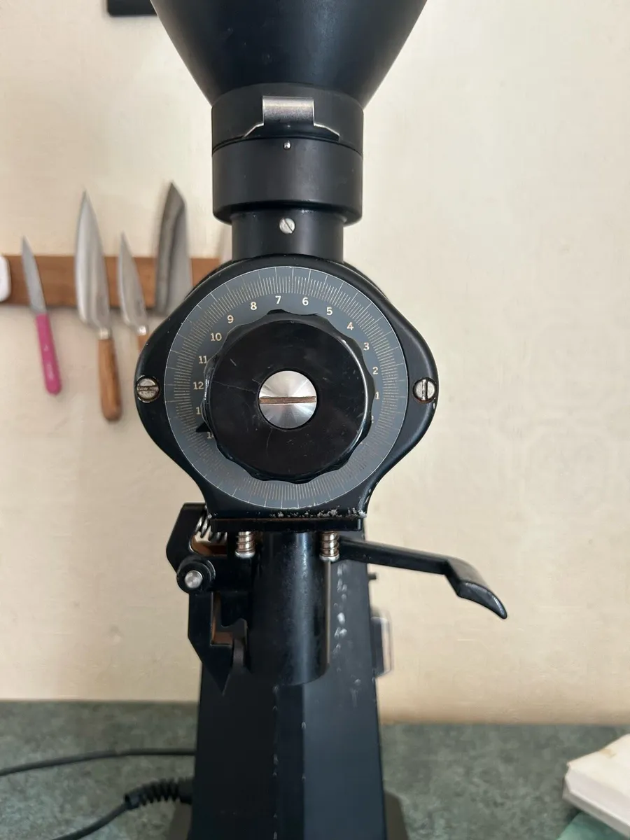 Mahlknig EK43 coffee grinder - Image 2