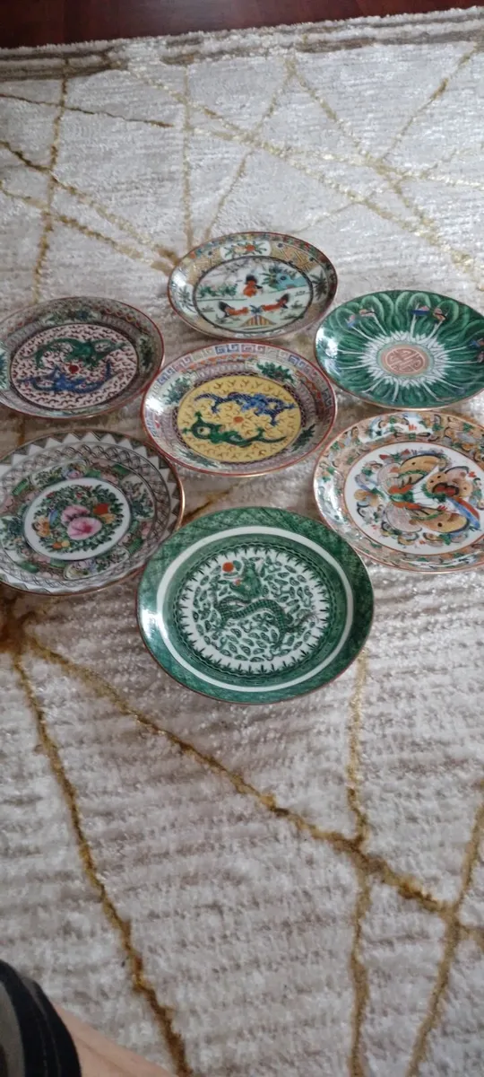 Chinese saucers - Image 1