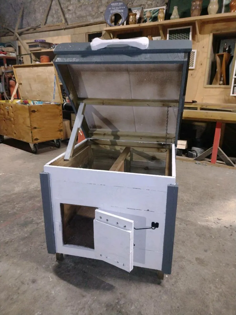 Dog House - Image 3