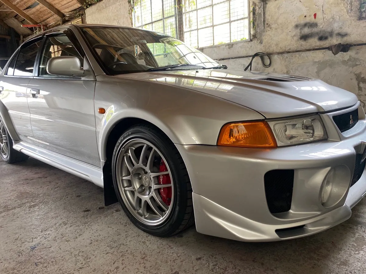 Mitsubishi evo 5 - Image 1