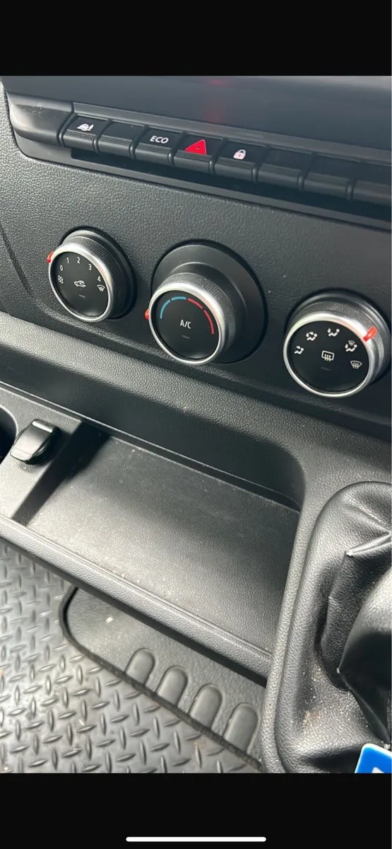 Renault Master - Image 4