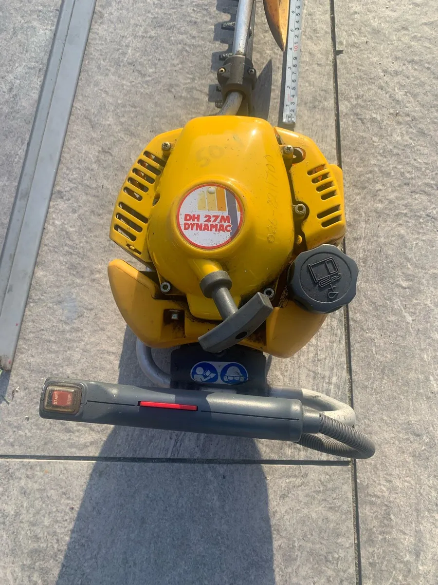 Hedge strimmer - Image 1