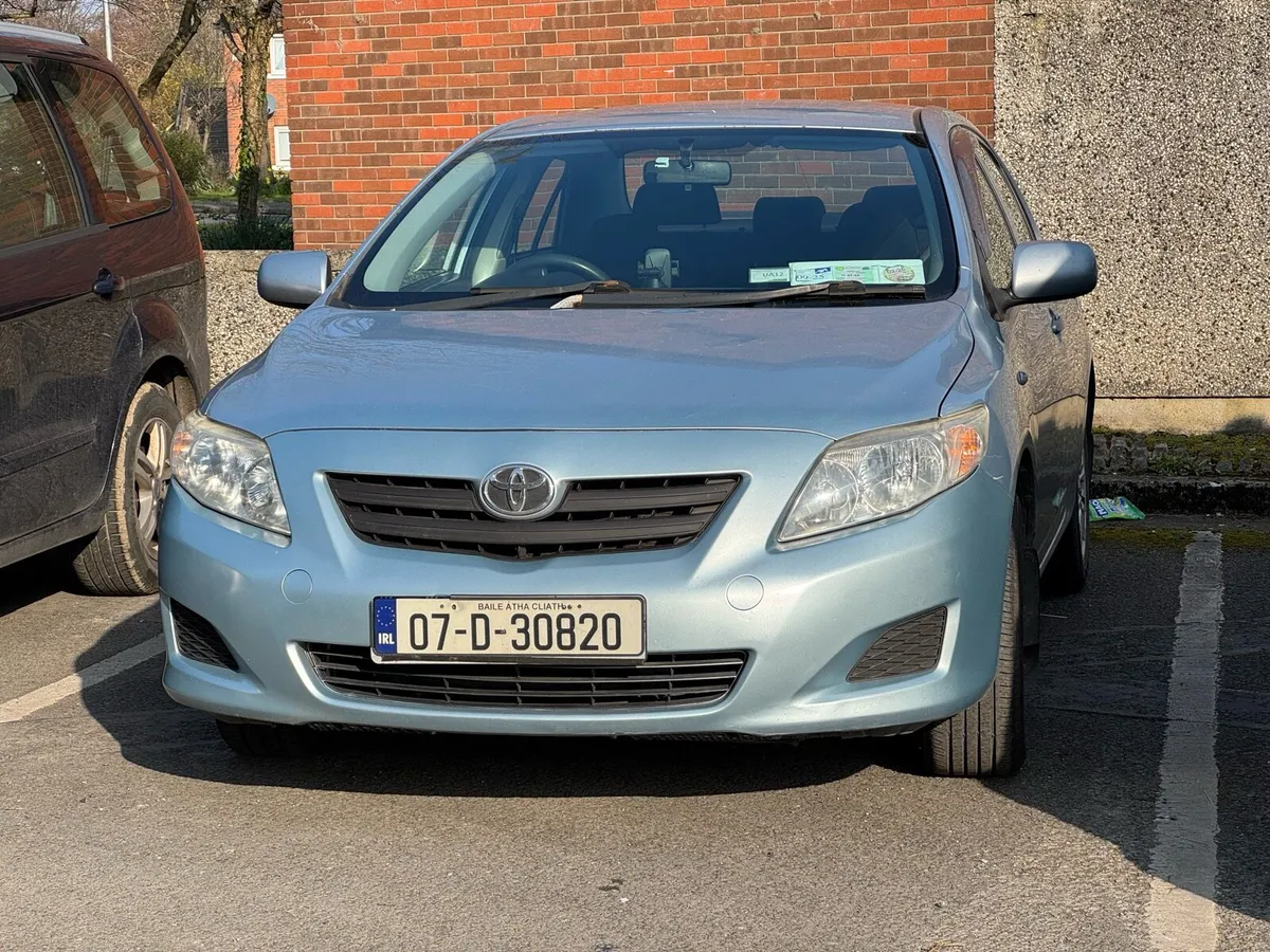 Toyota Corolla - Image 2