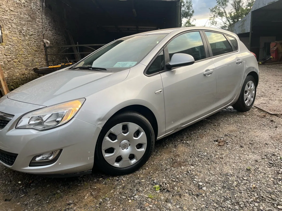 Opel Astra - Image 2