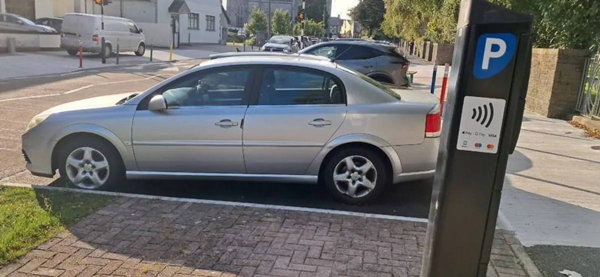 2008 Opel Vectra - Image 1