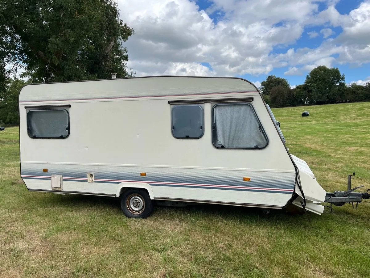 Caravan - Image 2