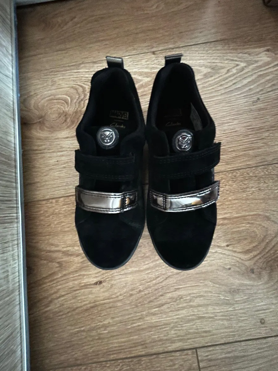 Girls Clarks trainers size uk11.5G new - Image 3