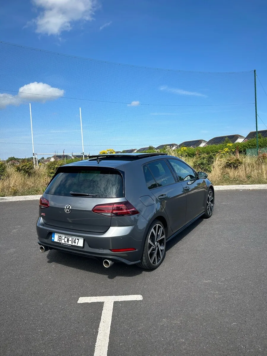 Volkswagen Golf GTI MASSIVE SPEC 245HP DSG - Image 2