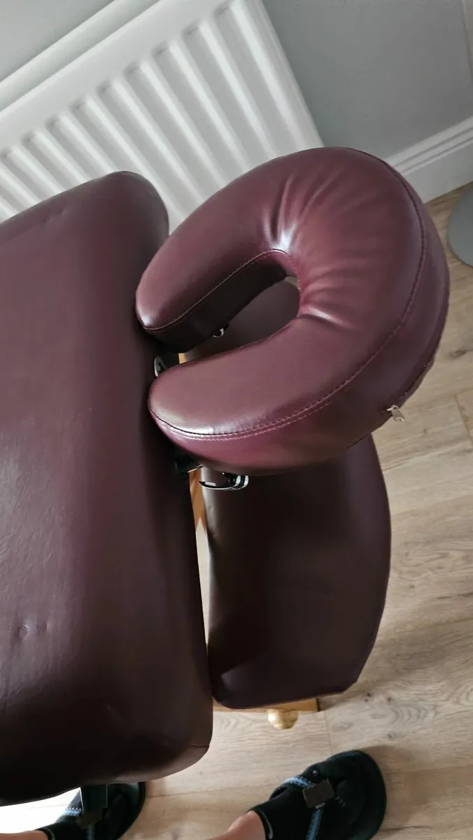 Massage Table - Image 4