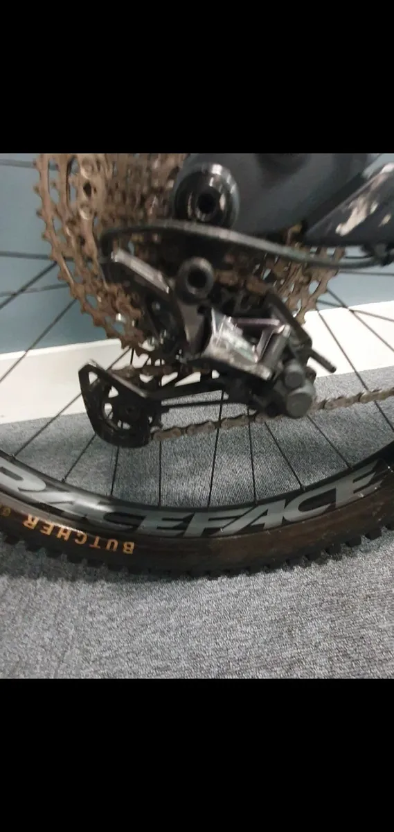 Canyon CF6  E-bike - Image 4