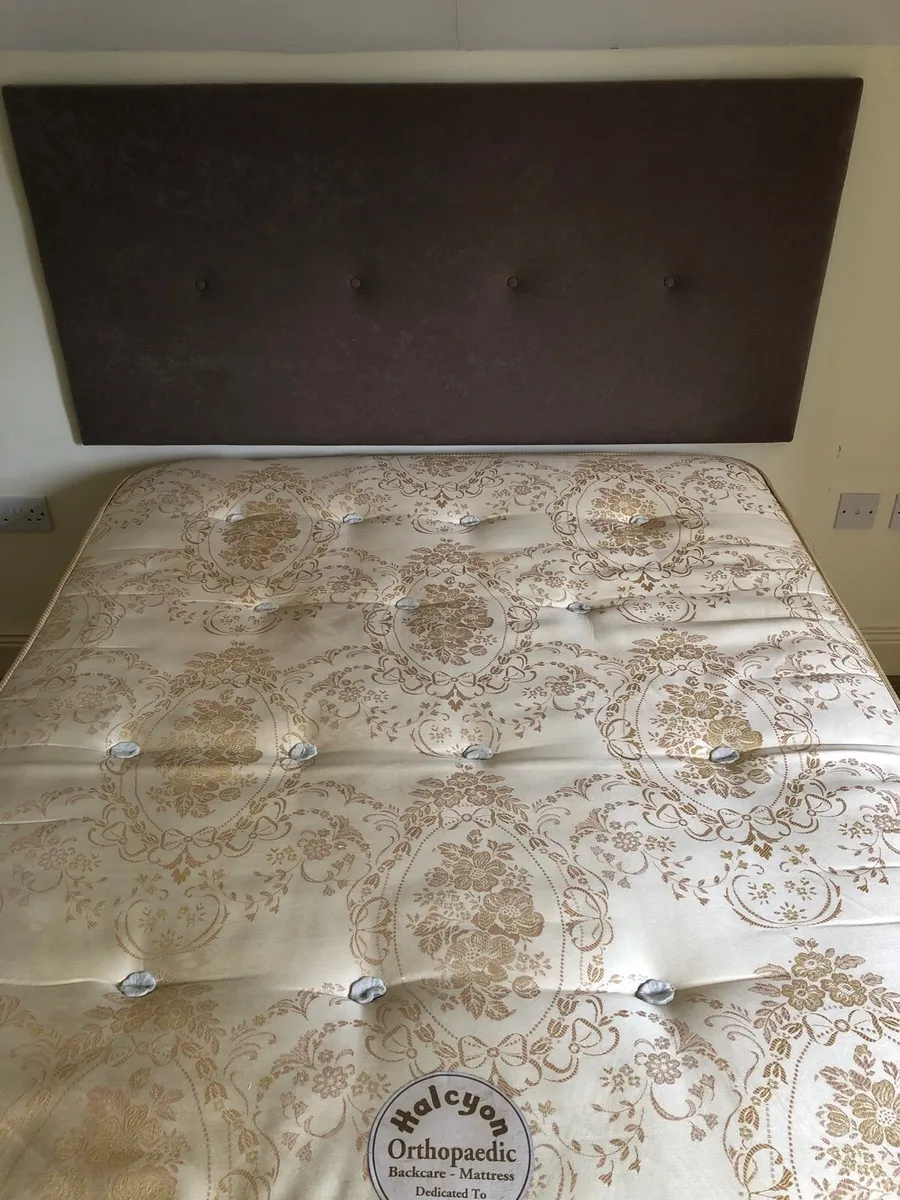 Double Bed - Image 3