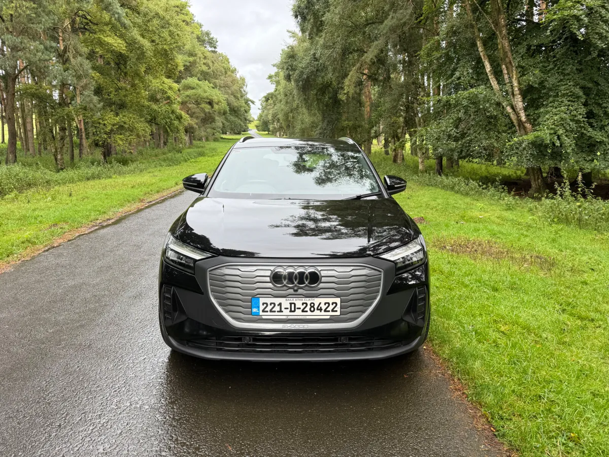 Audi Q4 E E-tron 2022 40 Advanced - Image 2