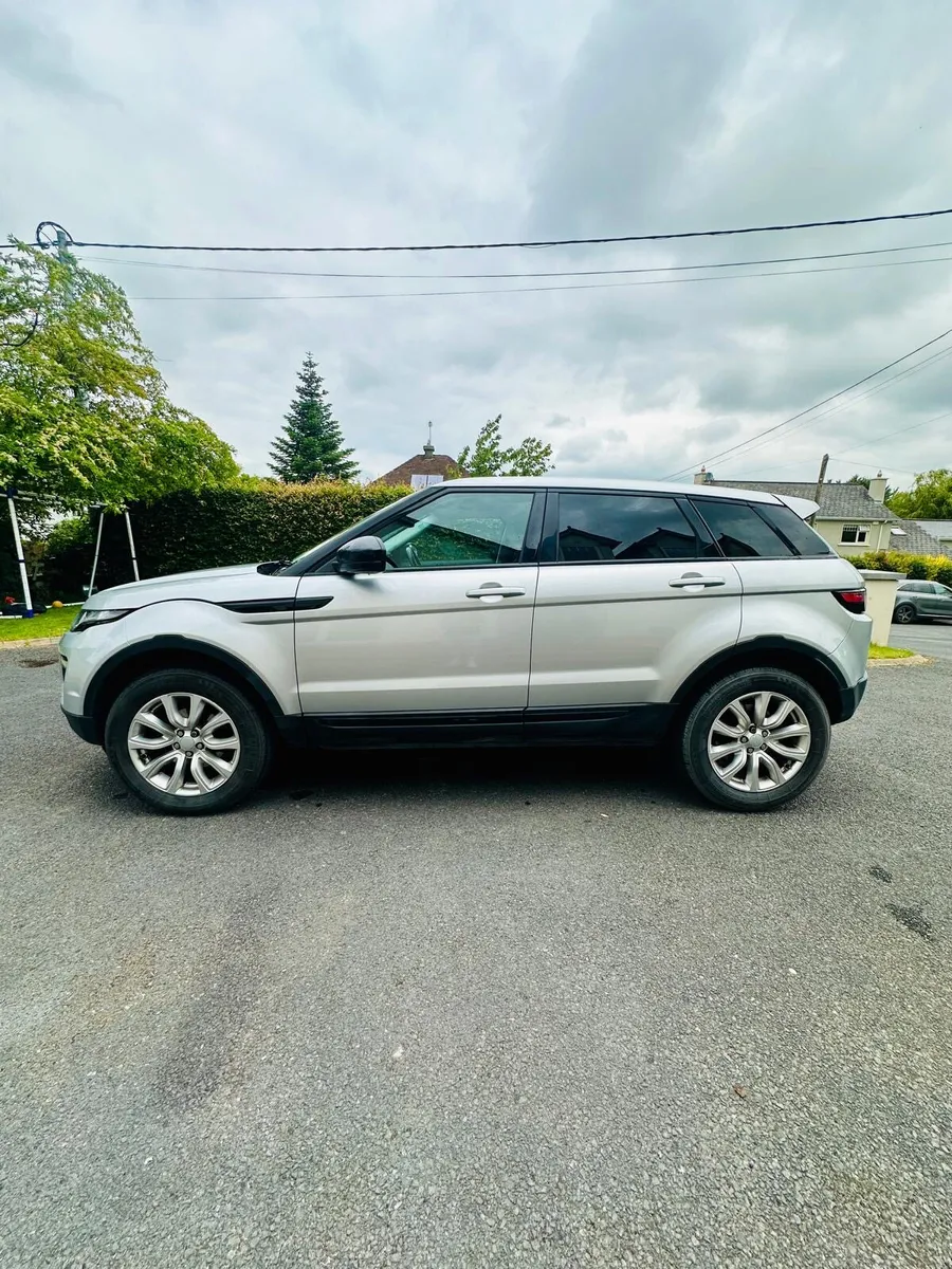 Car - Image 3