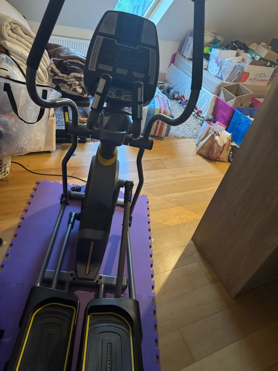 Gym equipment - Image 1