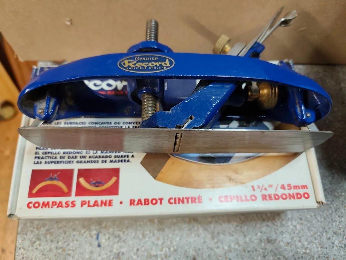 Record Compass Plane - Image 1