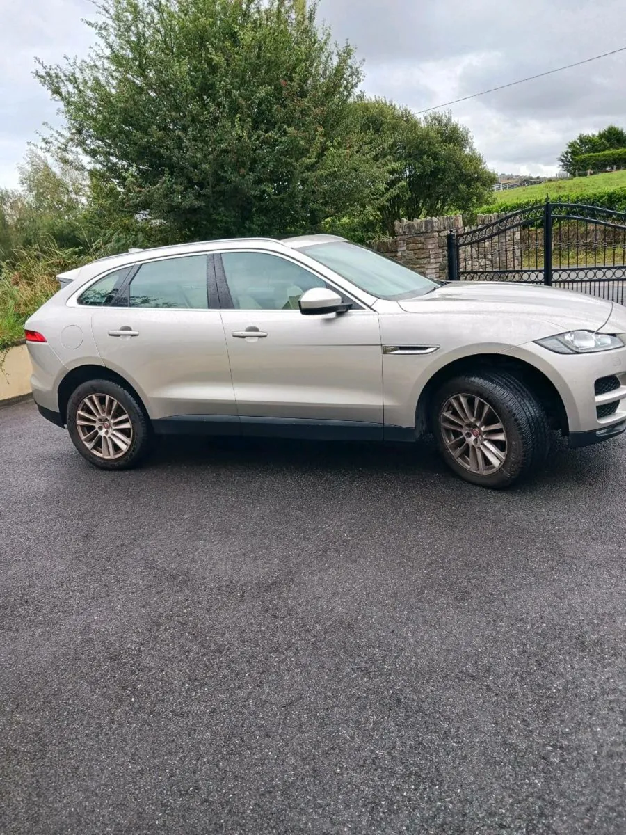 Car - Image 4