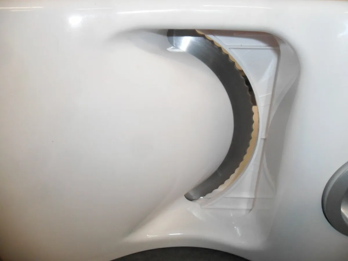 domo bread slicing machine - Image 4