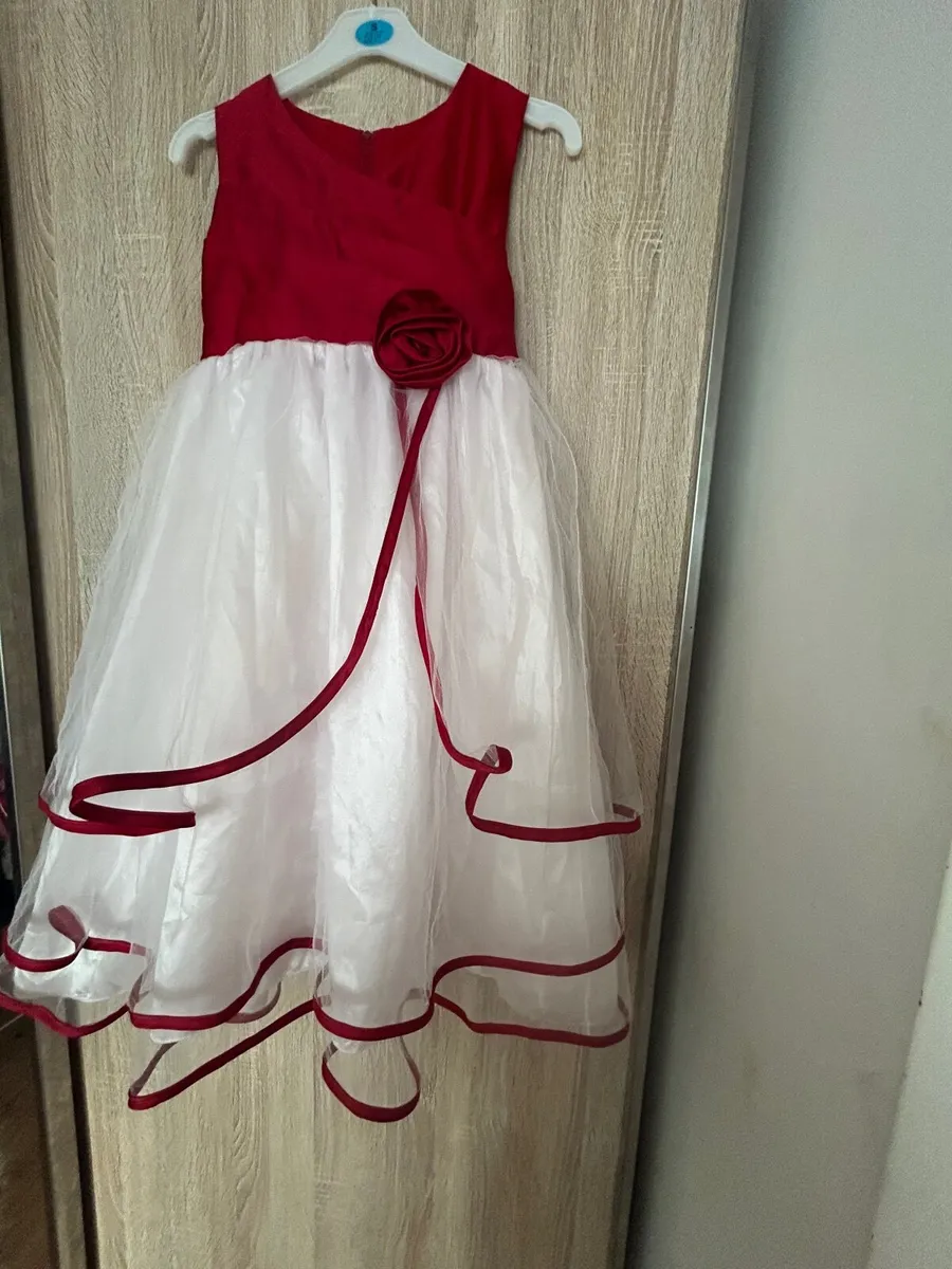 Girls dress size 7-8 years new - Image 1