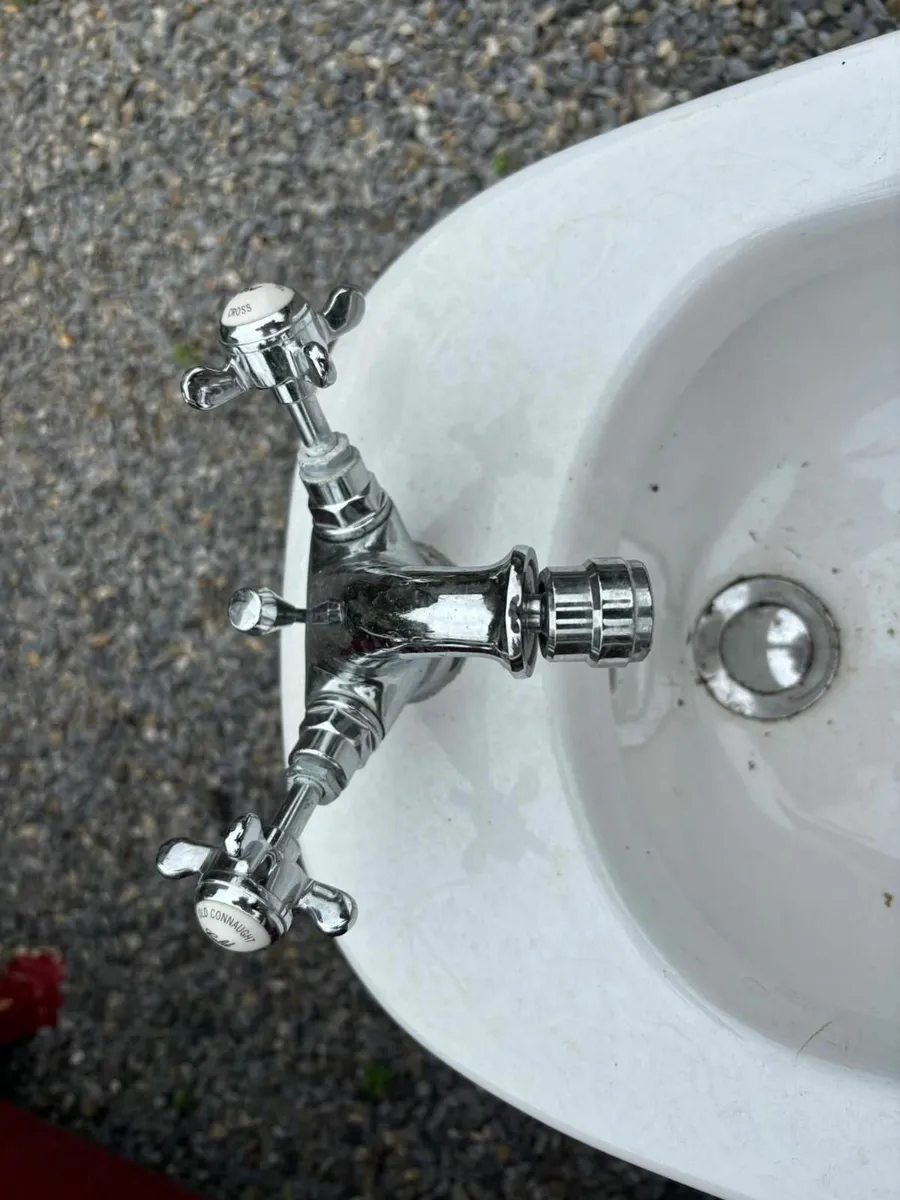 Cast Iron Bath - Image 3