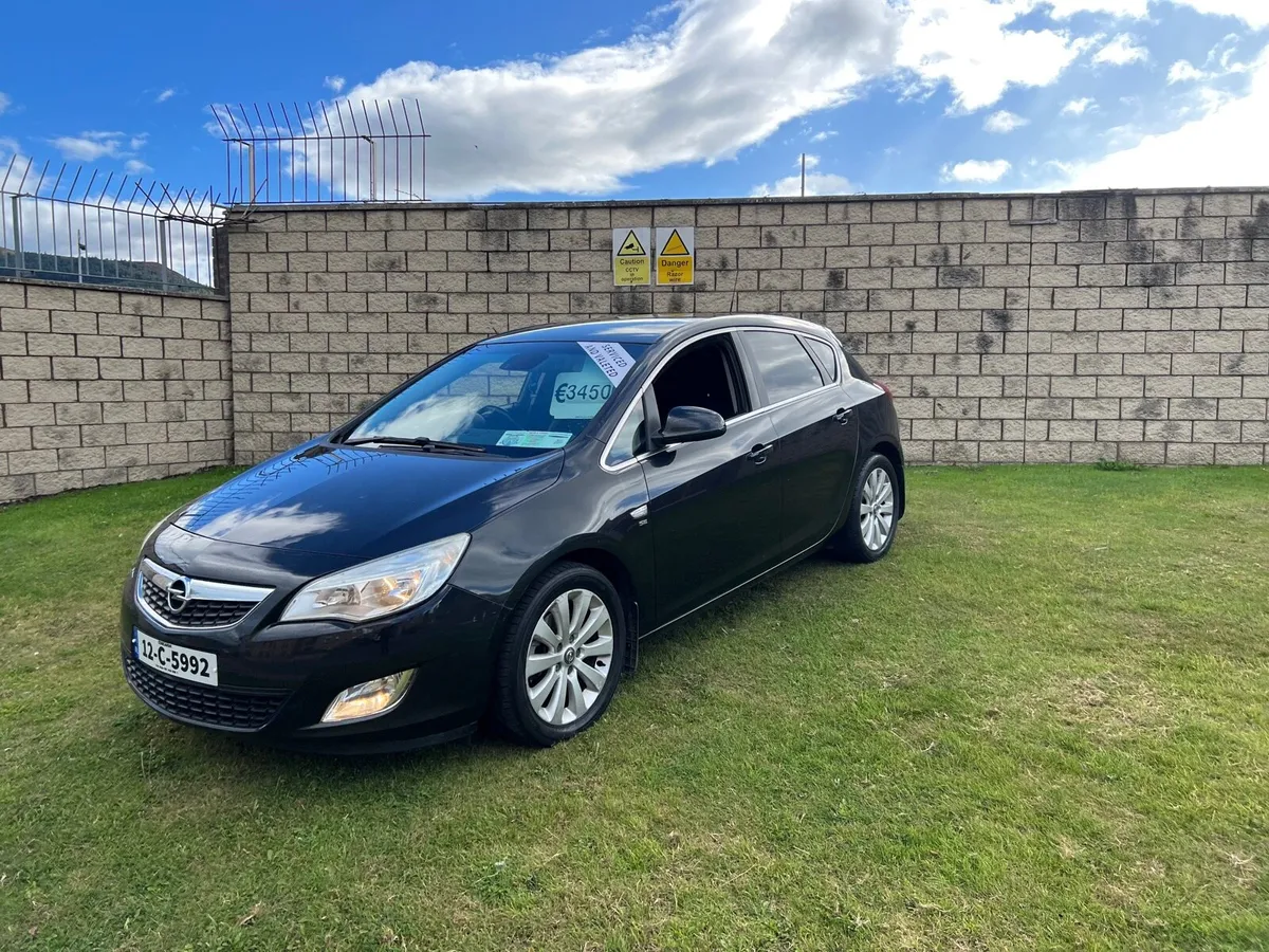 Opel Astra diesel new Nct today - Image 1
